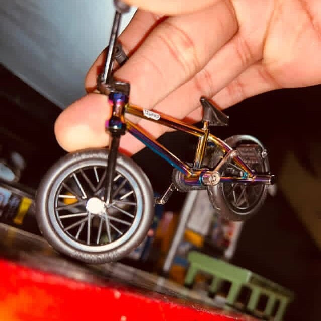 Finger BMX Oil Slick - Oil Slick Finger BMX Bike - Rainbow Mini