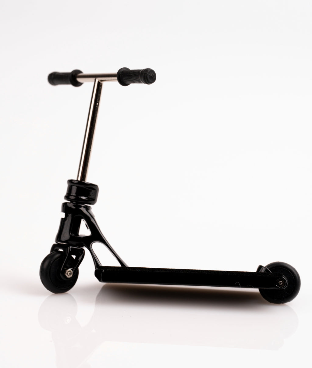 Tailwhip PRO SCOOTER Black full alloy steel