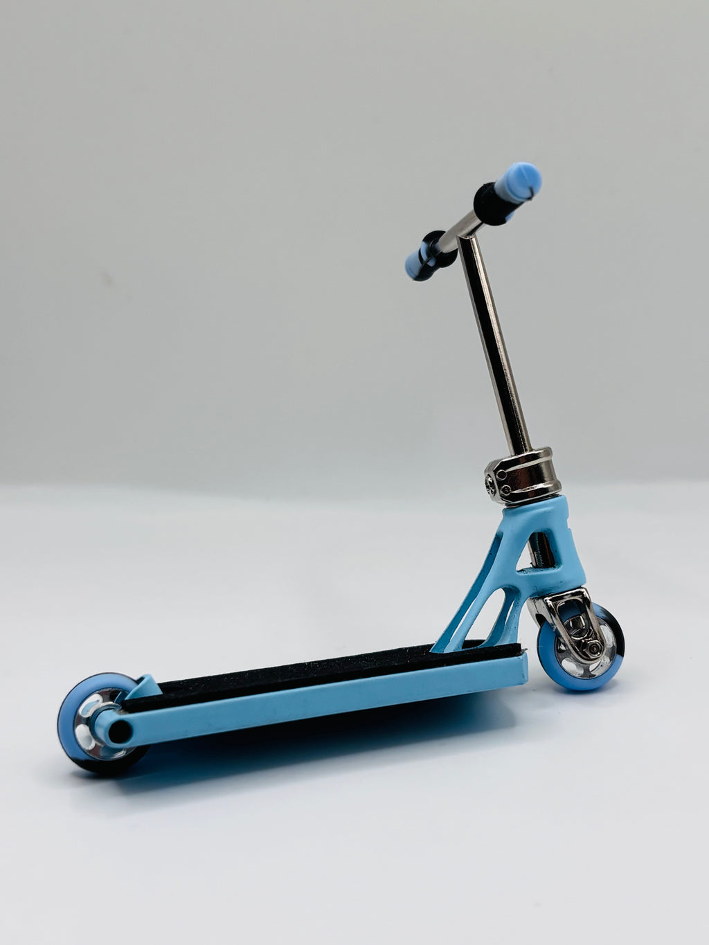 Tailwhip PRO scooter V2 CNC blue
