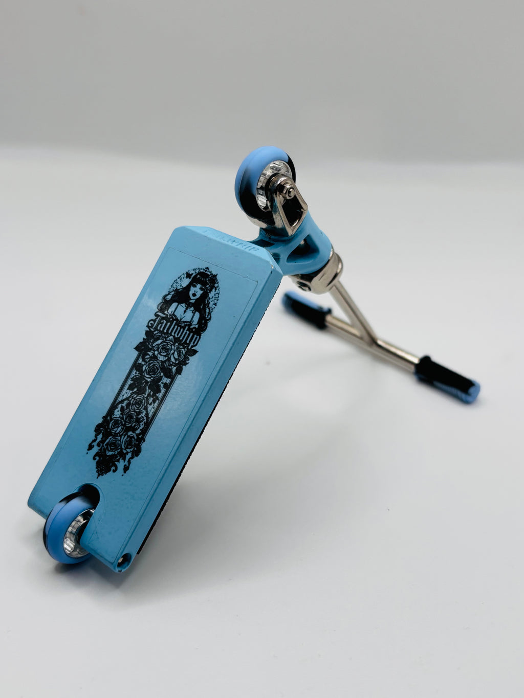 Tailwhip PRO scooter V2 CNC blue