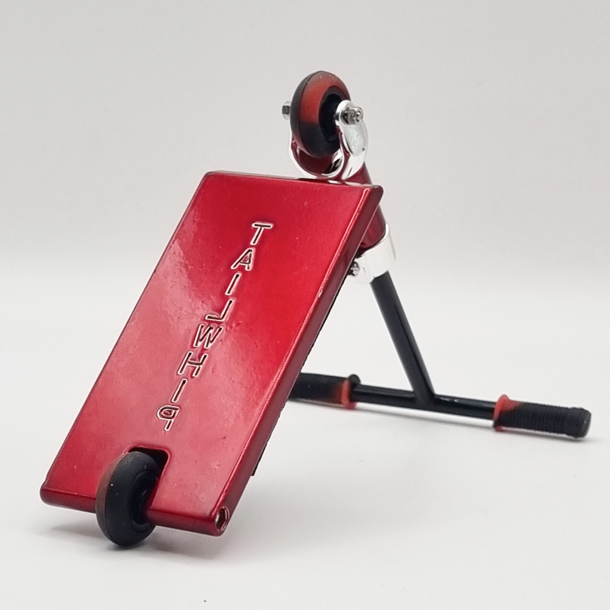 TAILWHIP Finger Scooter Metal Red