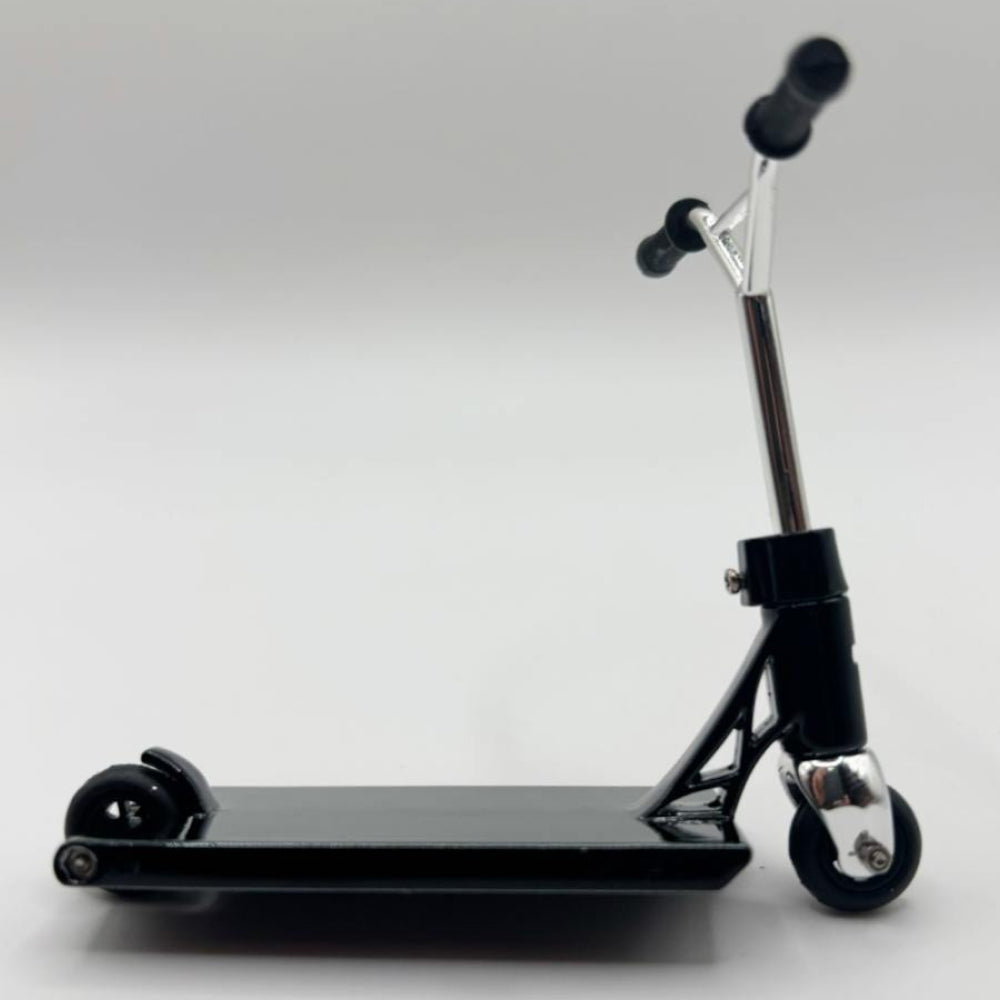 TAILWHIP Finger Scooter Metal black