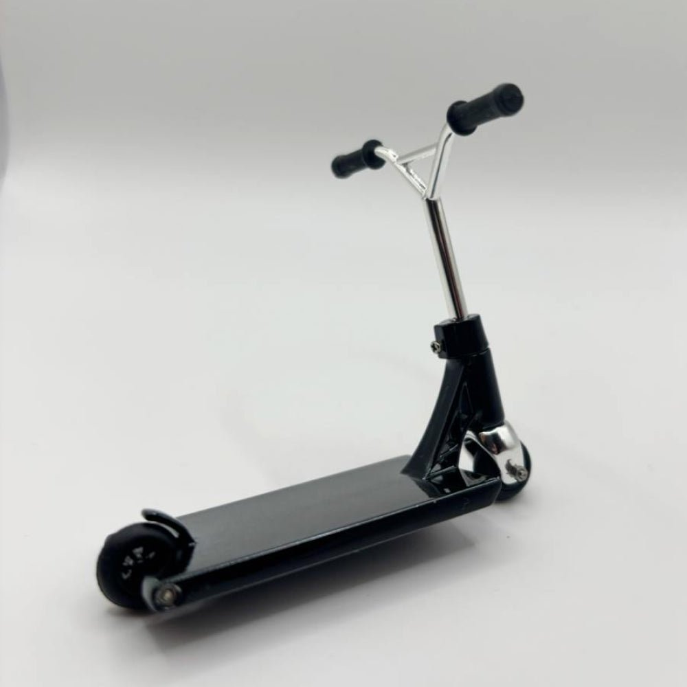 TAILWHIP Finger Scooter Metal black - tailwhip.shop