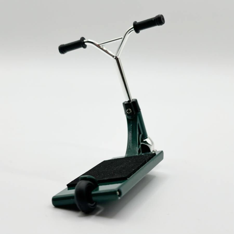 TAILWHIP Finger Scooter Metal Green - tailwhip.shop