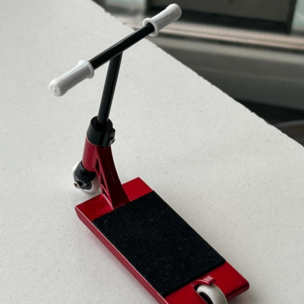 TAILWHIP Finger Scooter Metal Red